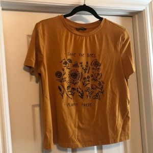 mustard yellow plant tee